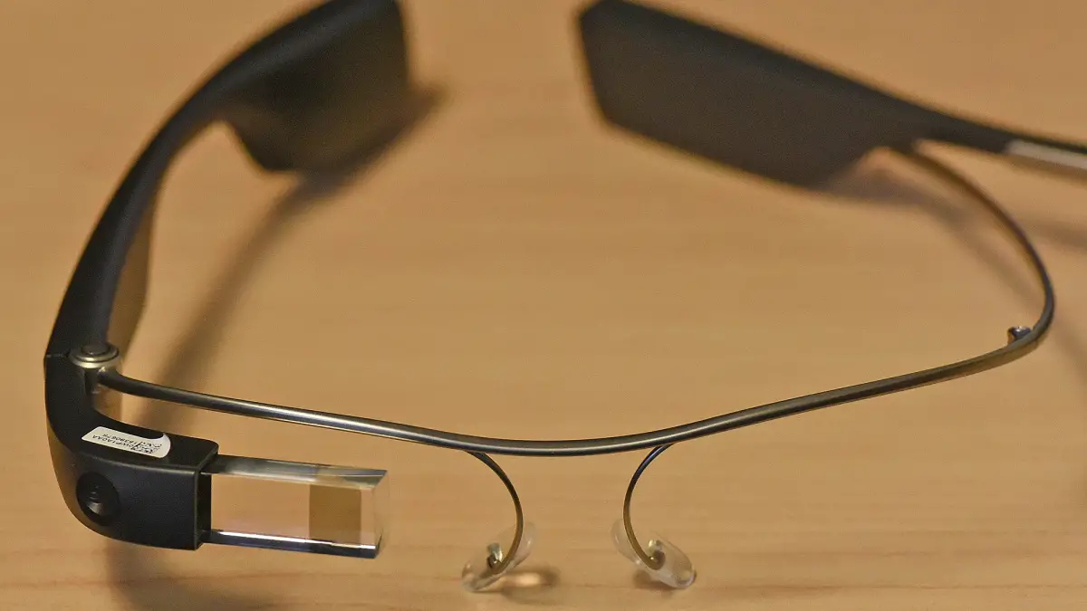 Google arrête de vendre son casque Glass, des années après que vous ayez oublié son existence