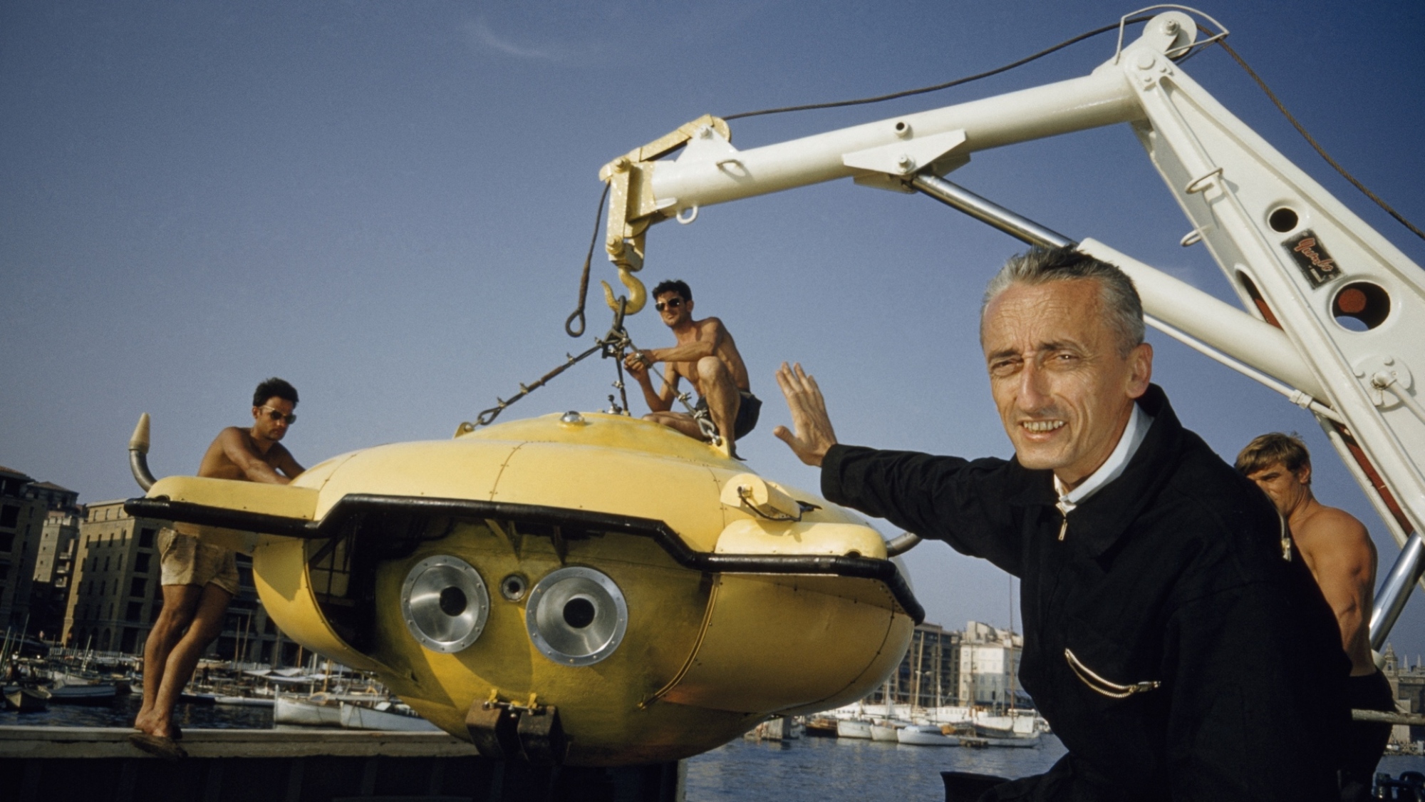 Jacques Cousteau et l'équipage de 