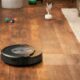 Le nouveau Roomba vadrouille a un tour dans son sac