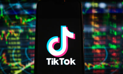 Alors que la désinformation se développe, TikTok accélère la suppression des faux comptes