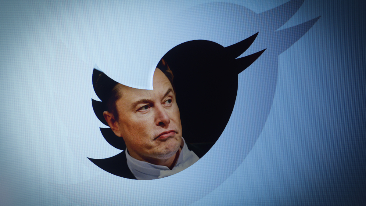 Elon Musk licencie les employés de Twitter qui osent le critiquer ou le corriger