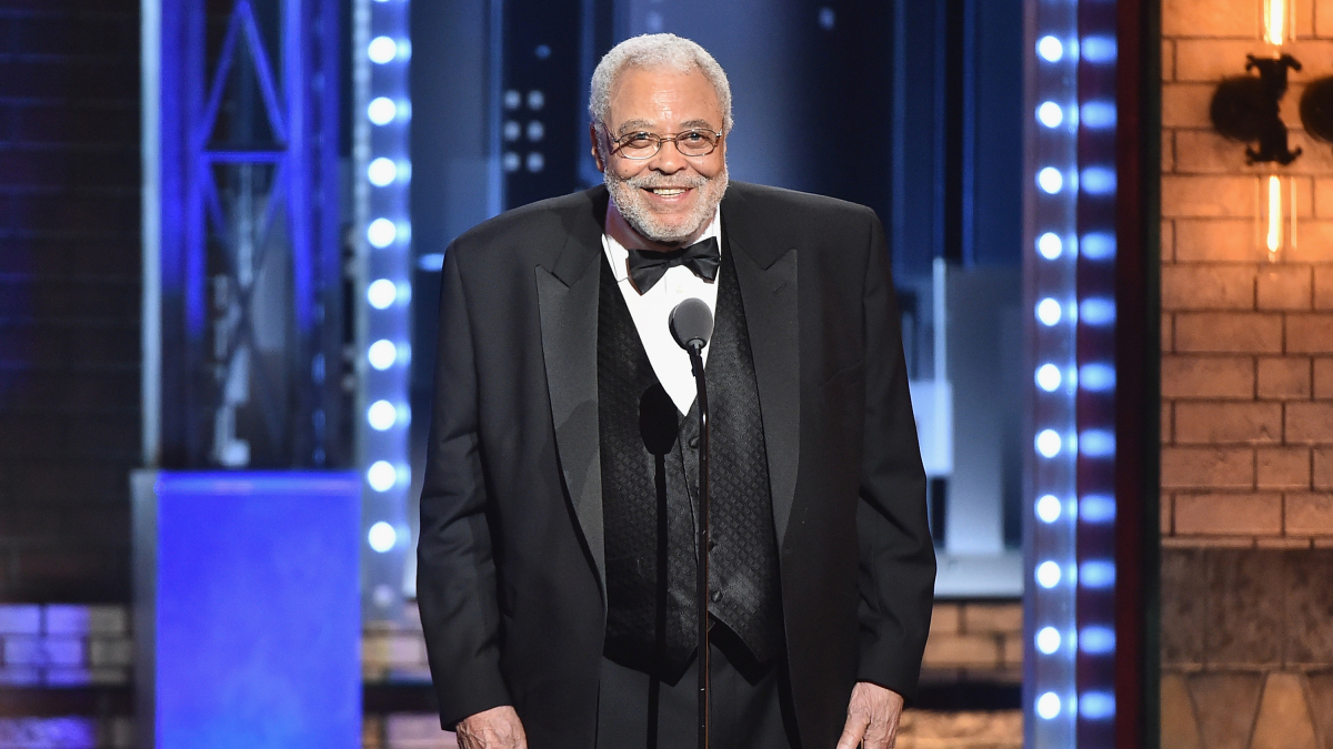 James Earl Jones signe les droits de voix de Dark Vador pour être remplacé par l'IA