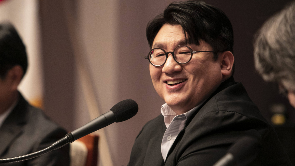 La musique générée par l'IA est-elle l'avenir de la K-pop ?  Le président de HYBE, Bang Si-Hyuk, le pense.