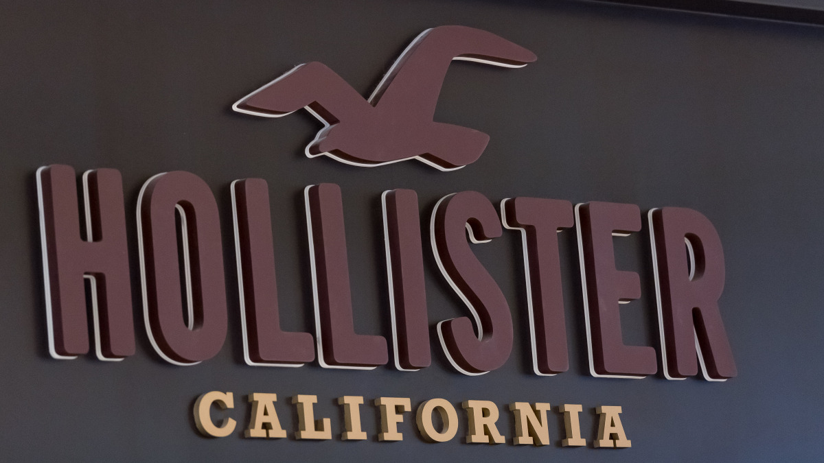 L'application Hollister permet désormais aux adolescents d'envoyer leurs chariots en ligne à leurs parents