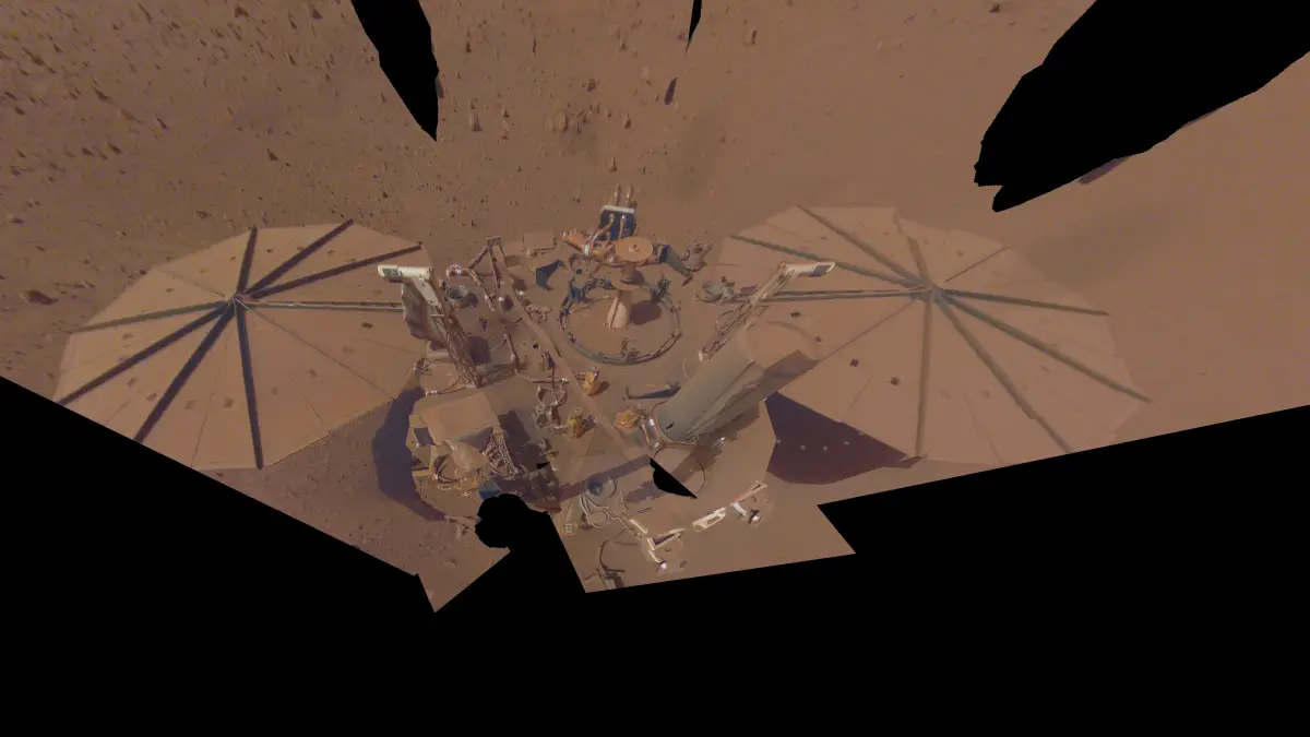 L'atterrisseur InSight de la NASA a peut-être envoyé sa dernière photo de Mars et partage des adieux émotionnels
