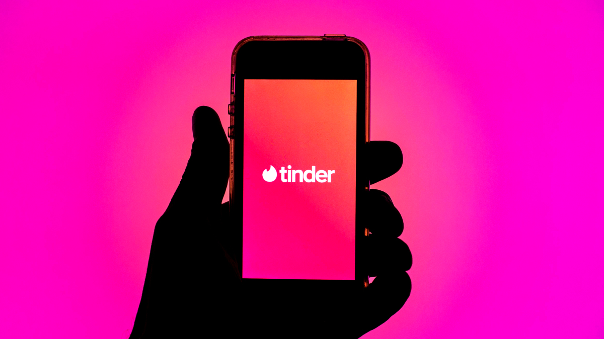 Les utilisateurs de Tinder disent que la "situation" est un statut de relation valide