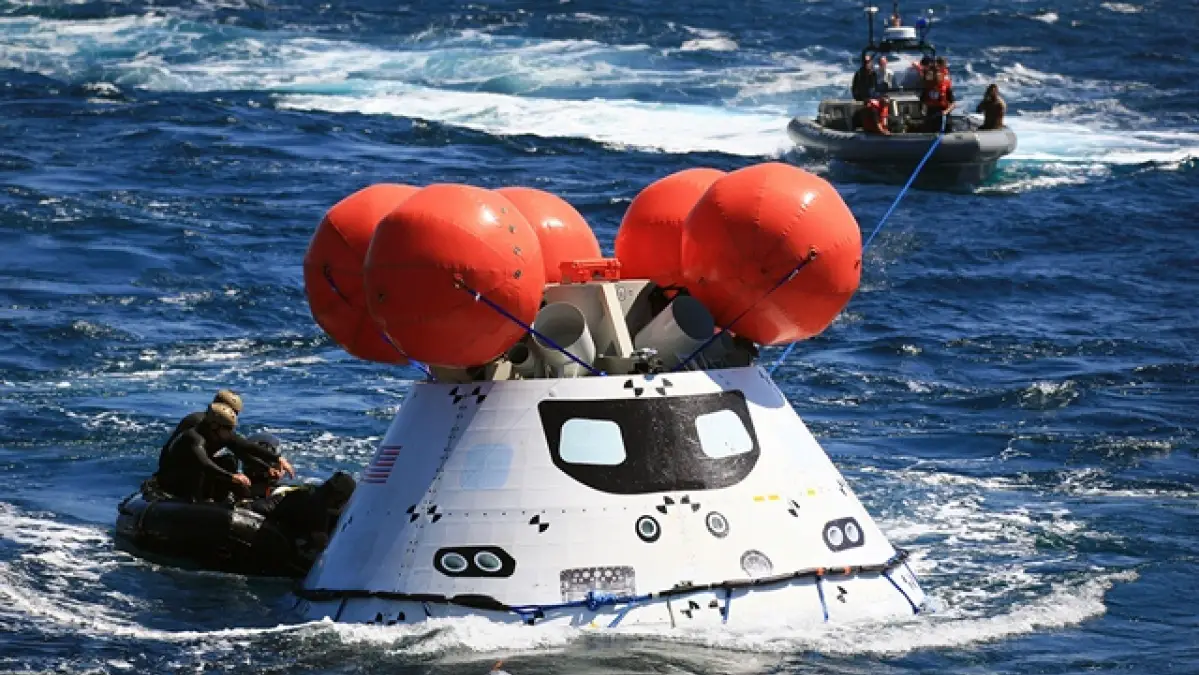 Regardez la NASA ramener Artemis à la maison avec un splashdown et une récupération spectaculaires