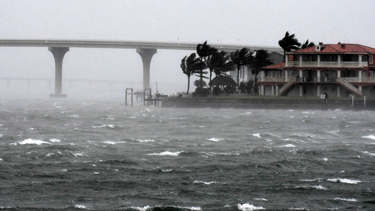 Regardez les vidéos de l'ouragan Ian montrant l'atterrissage dévastateur de la Floride