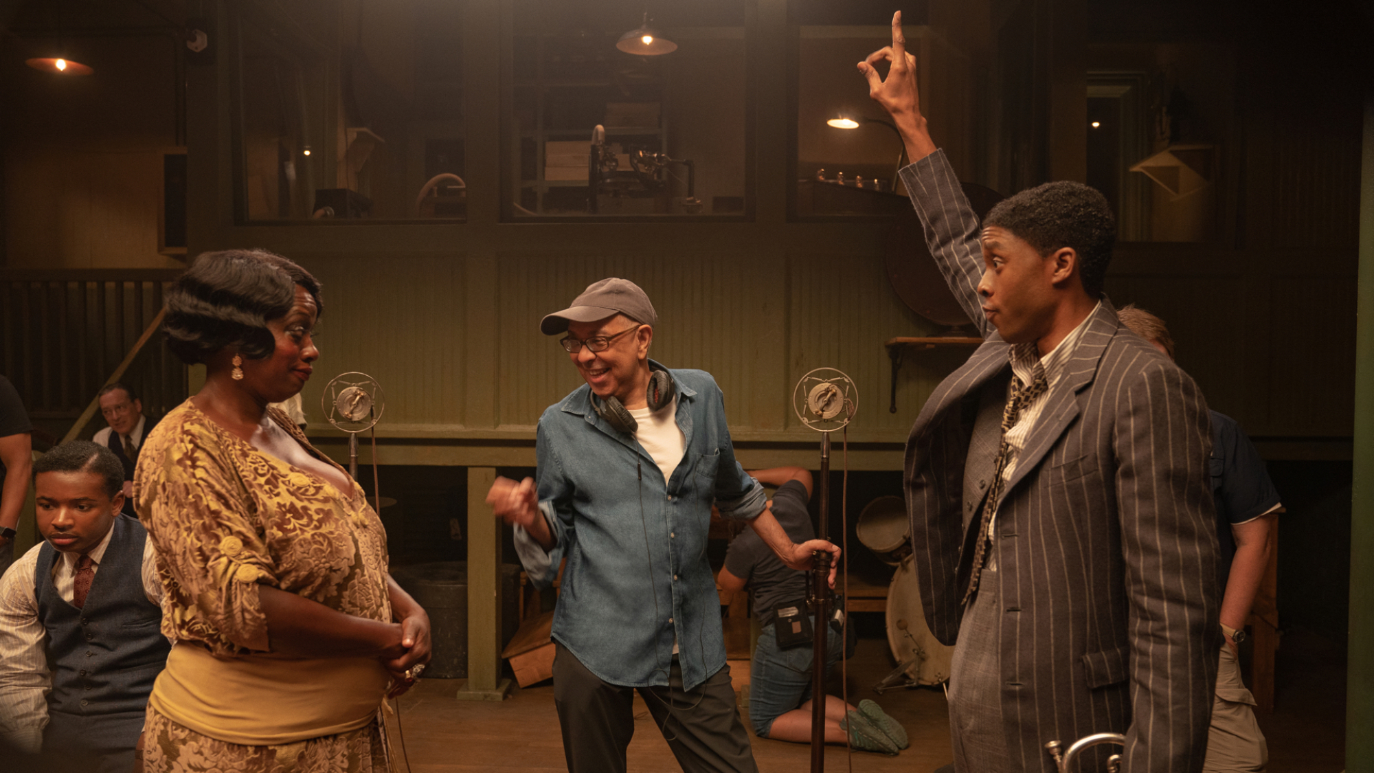 Viola Davis, George C. Wolfe et Chadwick Boseman dans les coulisses de "Le fond noir de Ma Rainey."