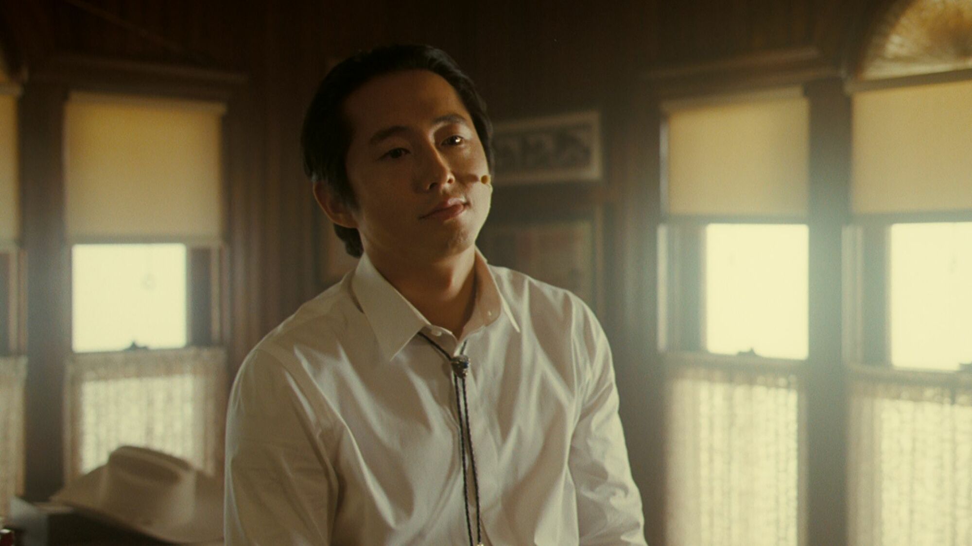 Steven Yeun dans 