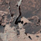 Le rover martien affronte des rochers aux doigts grêles et tordus