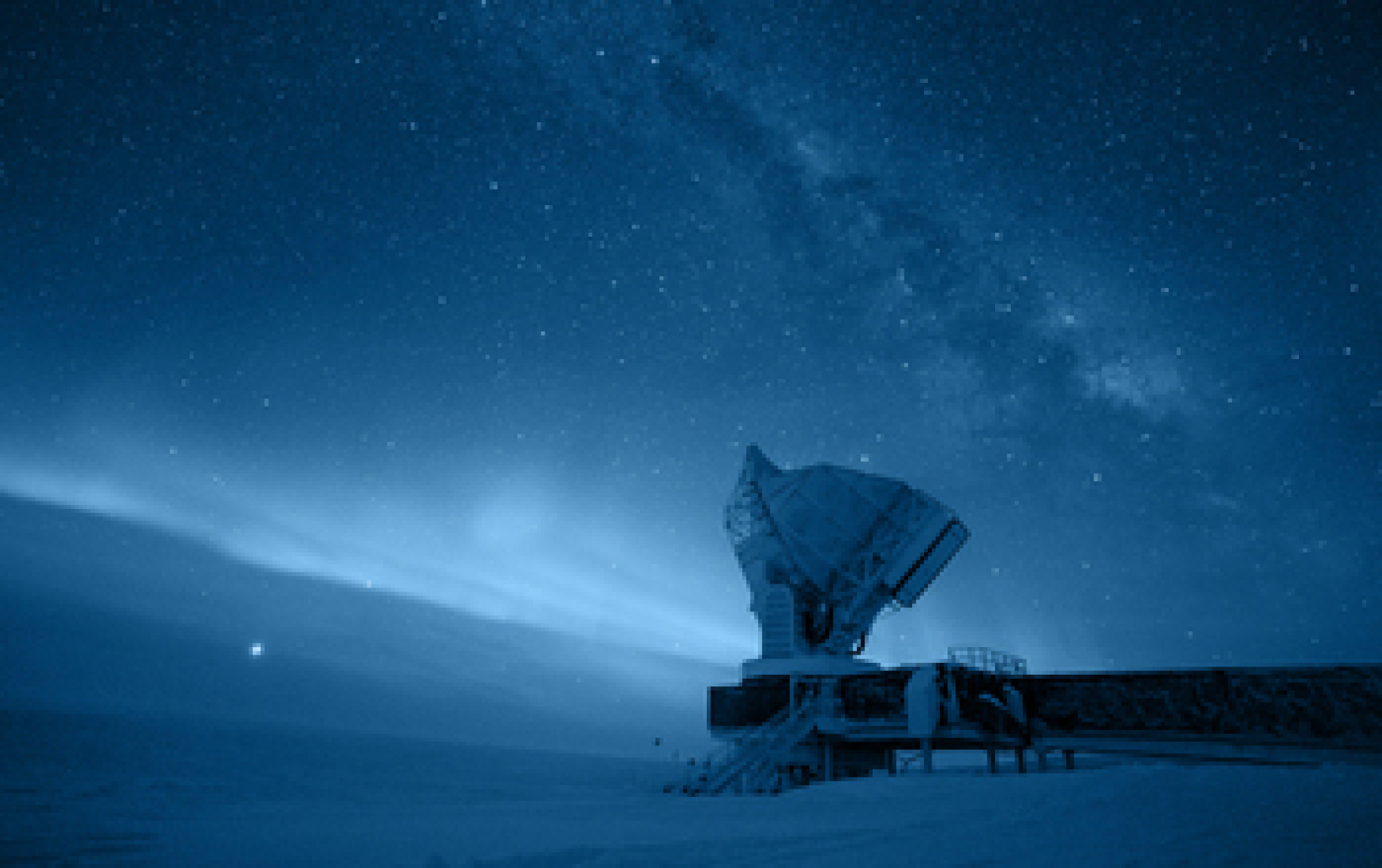 Le télescope du pôle Sud à la station Amundsen-Scott South Pole de la NSF