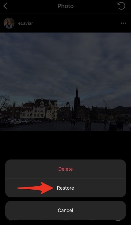 Capture d'écran d'Instagram avec une flèche rouge pointant vers 
