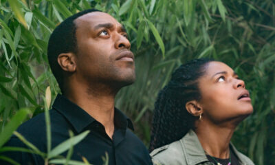 Critique de "L'homme qui est tombé sur Terre": Chiwetel Ejiofor et Naomie Harris brillent dans une série de science-fiction intelligente