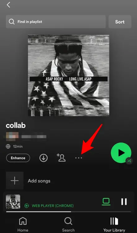 Une playlist collaborative sur Spotify avec une flèche rouge pointant vers les trois points gris. 
