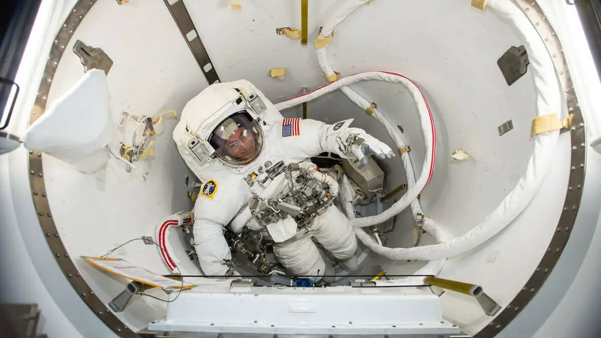 Regardez l'astronaute record de la NASA rentrer chez lui à bord d'un vaisseau spatial russe
