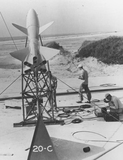 une fusée de recherche lancée depuis l'île de Wallops en 1945