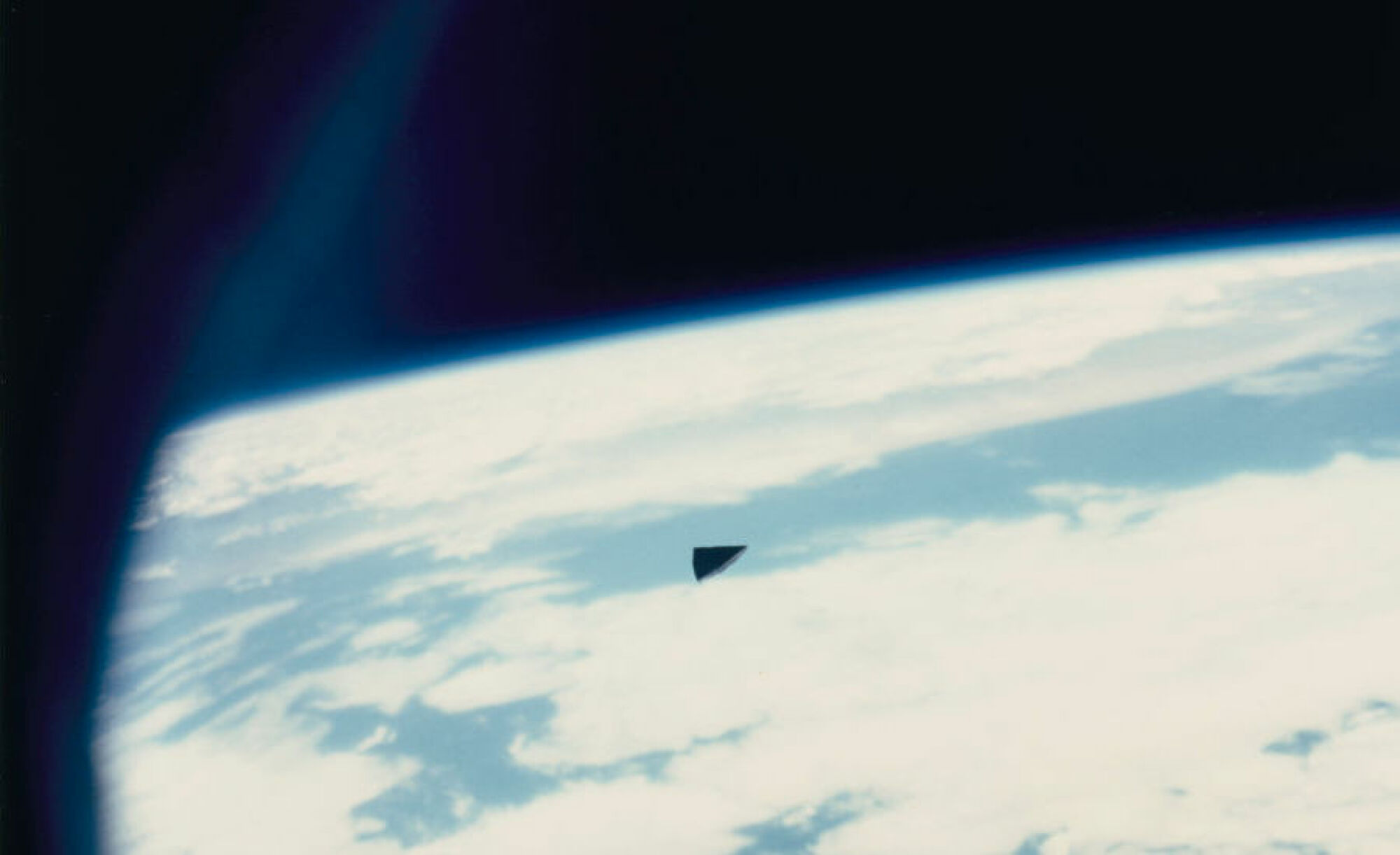 Des astronautes américains voient des débris voler dans l'espace