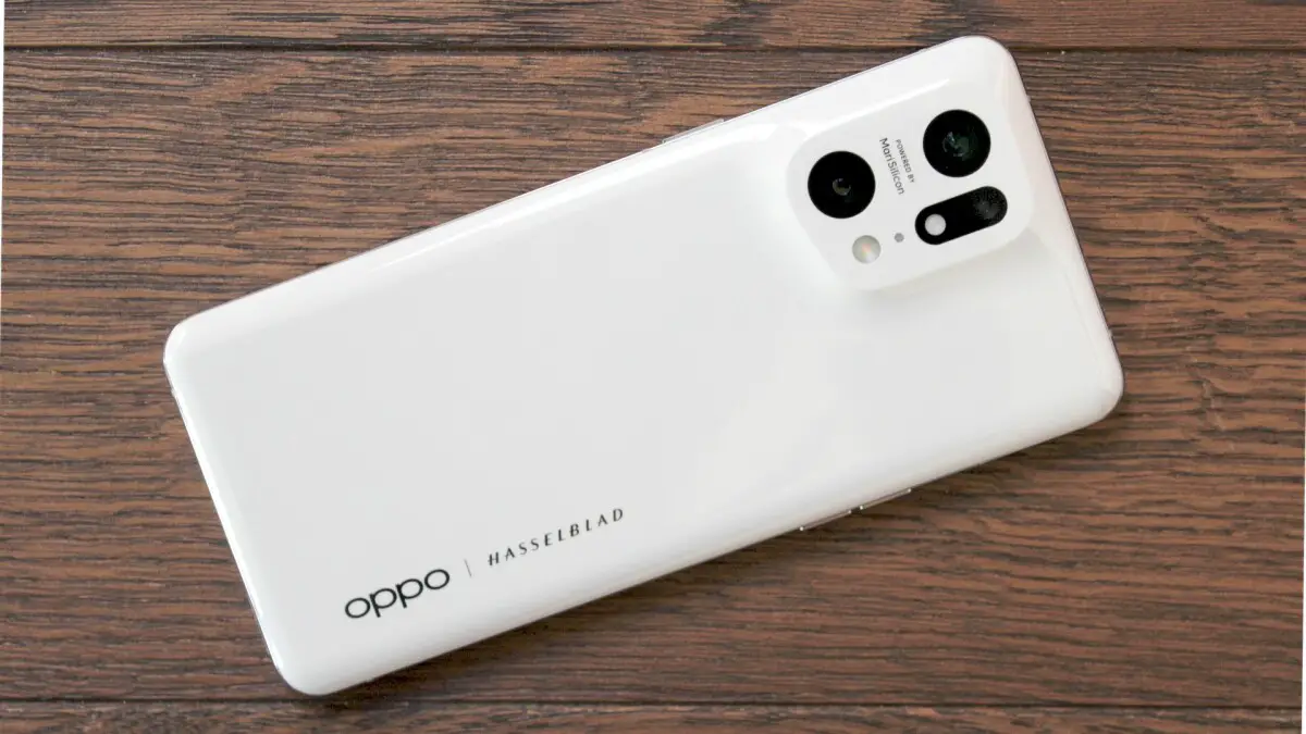 Le Find X5 Pro d'Oppo est une beauté en céramique avec un appareil photo puissant et une charge ultra-rapide