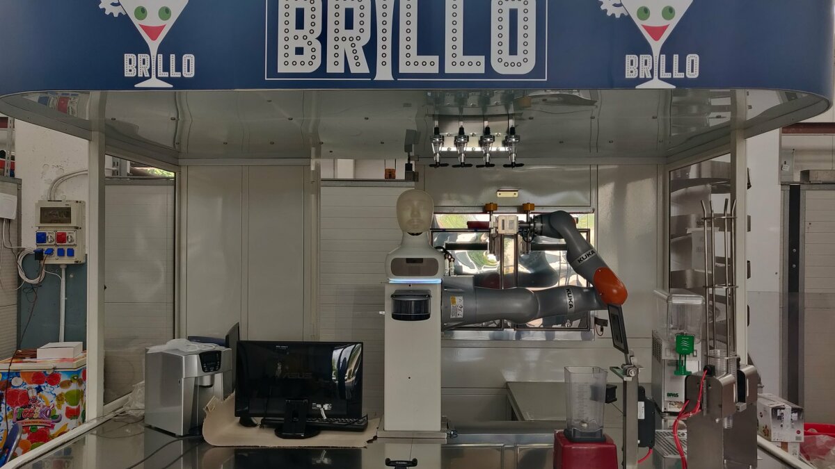 Découvrez BRILLO : le robot barman pour quand vous en avez assez de l'interaction humaine