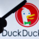 DuckDuckGo "déclasse" la désinformation russe.  Les utilisateurs du moteur de recherche ne sont pas contents.