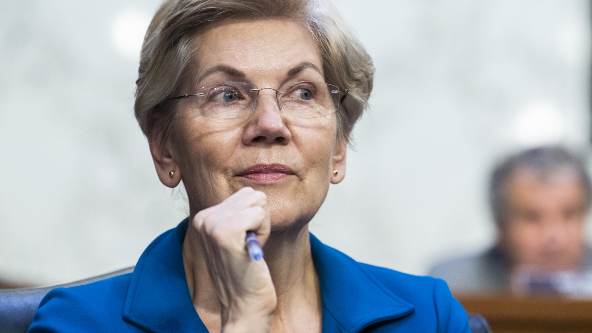 Elizabeth Warren, les démocrates du Congrès viennent pour les mineurs de crypto