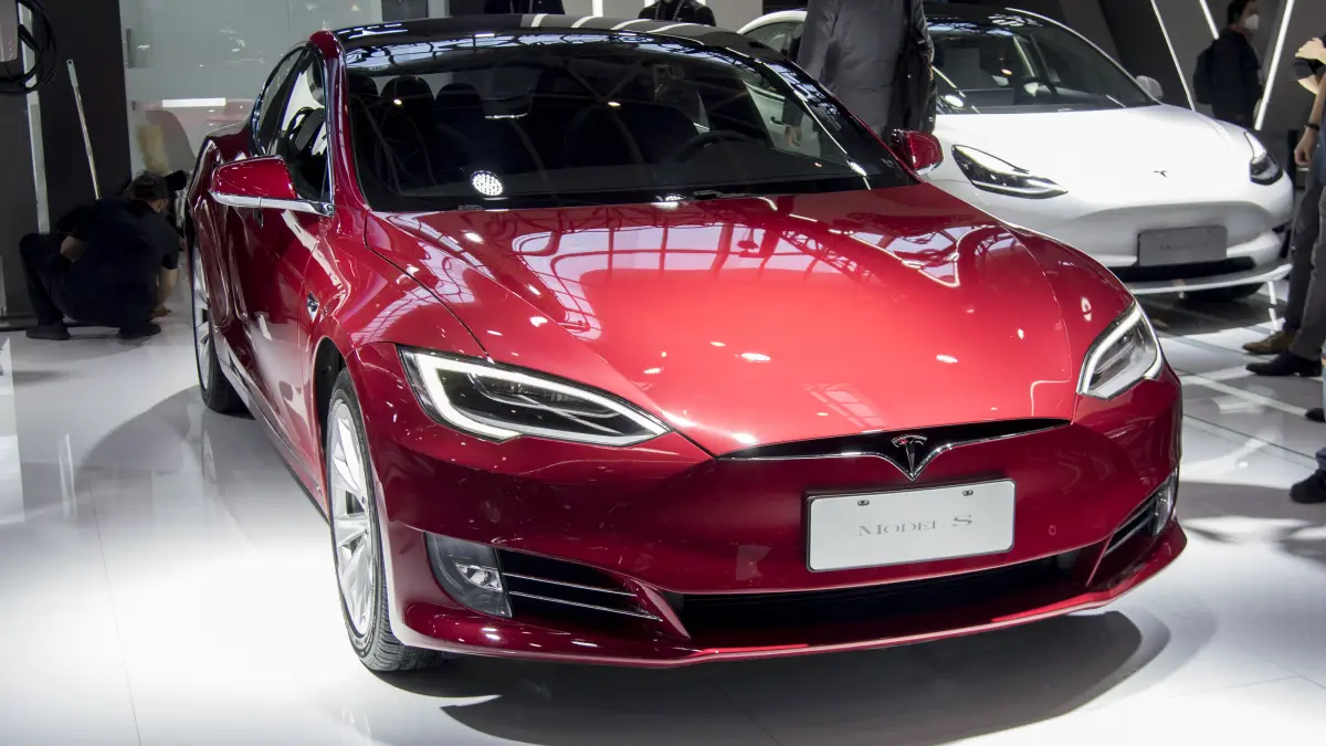Elon Musk: Tesla aurait pu fabriquer une voiture avec une autonomie de 600 milles il y a un an