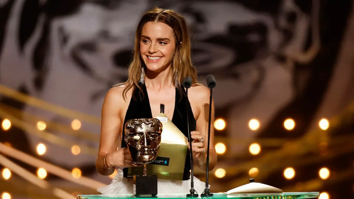 Emma Watson a régné sur les BAFTA en une seule phrase : "Je suis là pour TOUTES les sorcières"