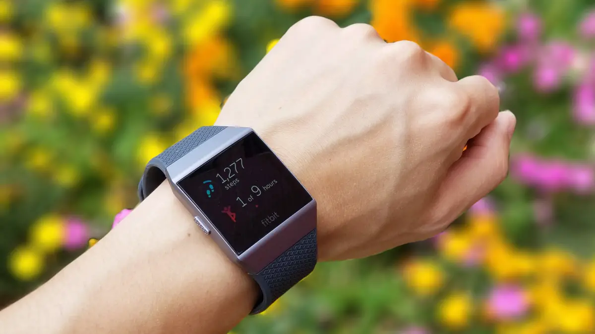 Fitbit rappelle plus d'un million de montres connectées pour risque de brûlure