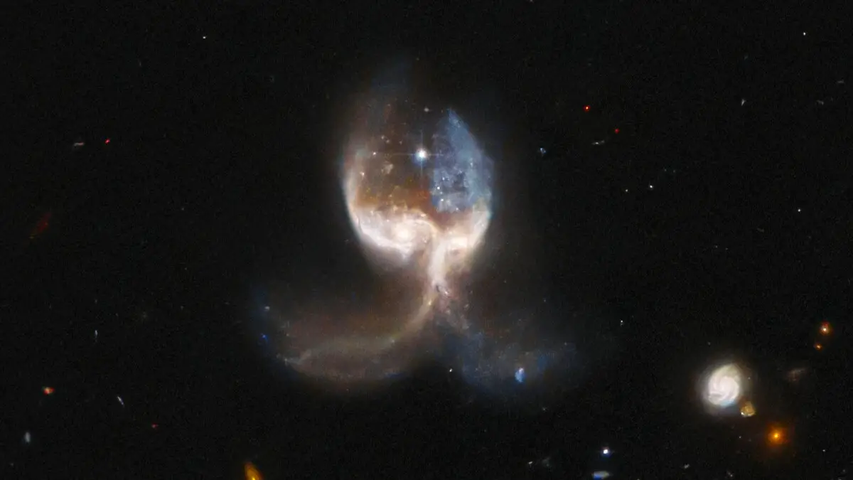 Le télescope Hubble capture une image éthérée de galaxies en collision