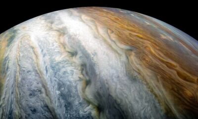 Le vaisseau spatial de la NASA zoome sur les nuages ​​tourbillonnants de Jupiter à 131 000 mph