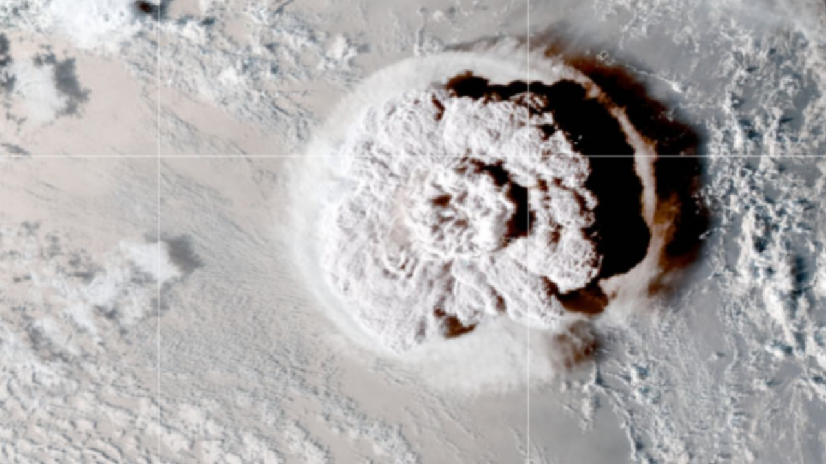 L'éruption géante du volcan a fait quelque chose d'inédit, selon la NASA