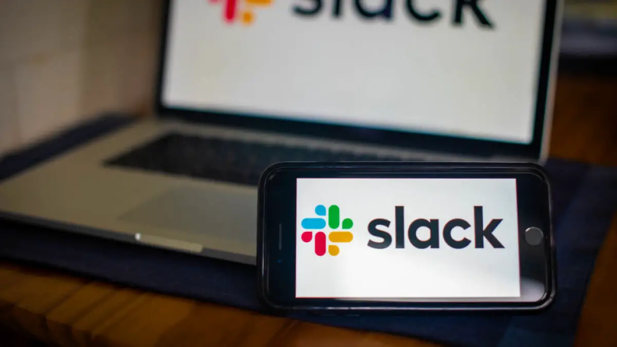 Slack commence à revenir en ligne