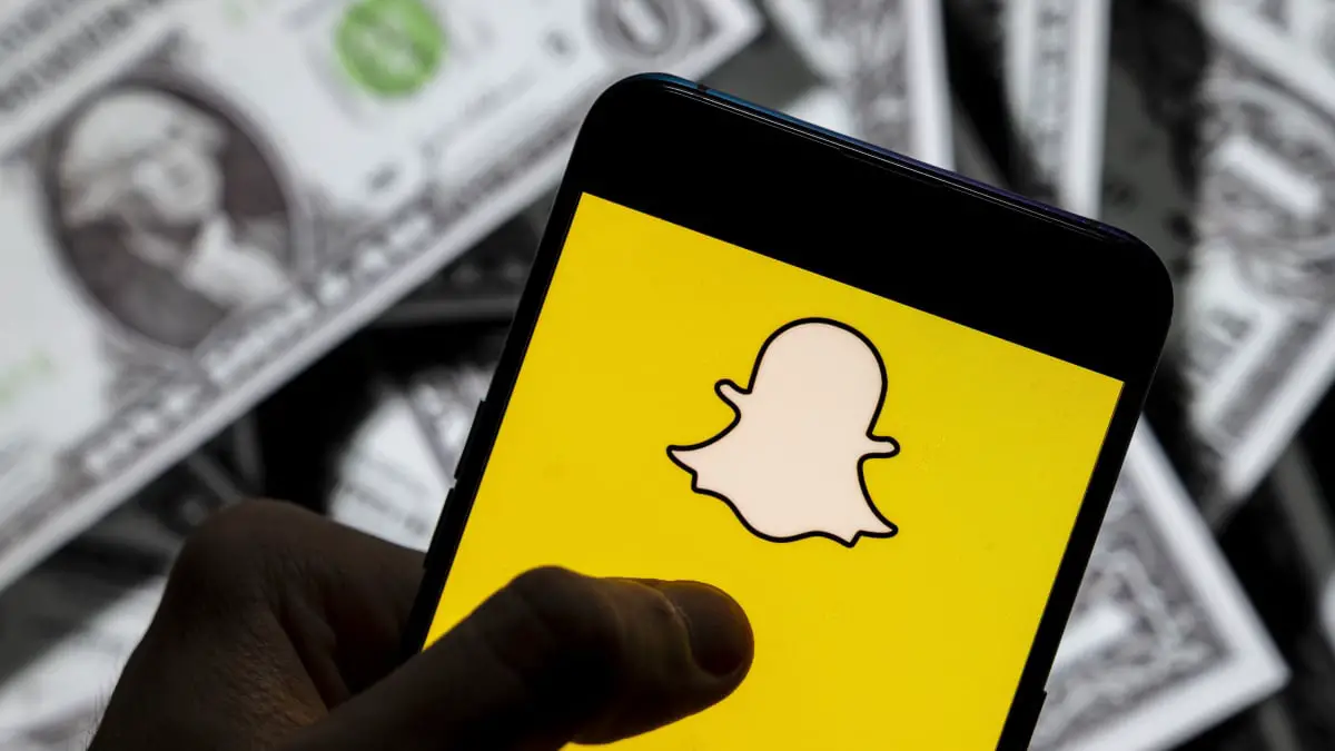 Snapchat teste les publicités dans Snap Stories et partagera les revenus avec les créateurs