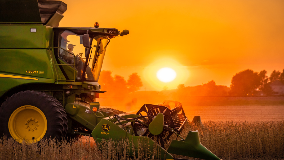 Tu veux jouer à "Doom" ?  Ai-je le tracteur John Deere pour vous ?