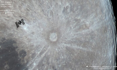 Une superbe photo capture la station spatiale traversant la lune avec des détails à couper le souffle