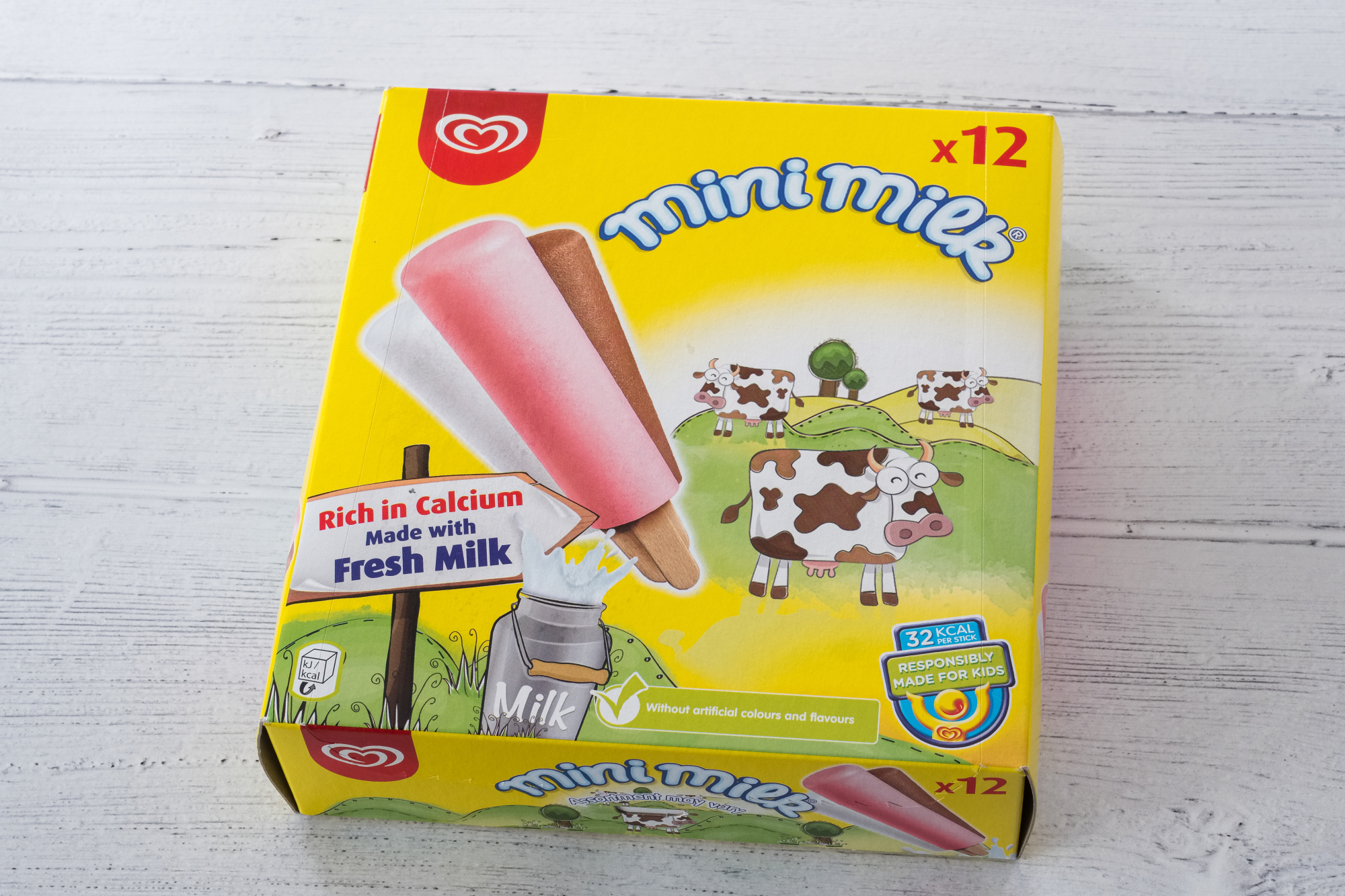 Une boîte de Mini Laits. 