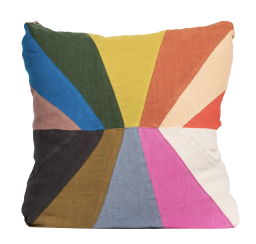 Coussin coloré sur le thème Pride