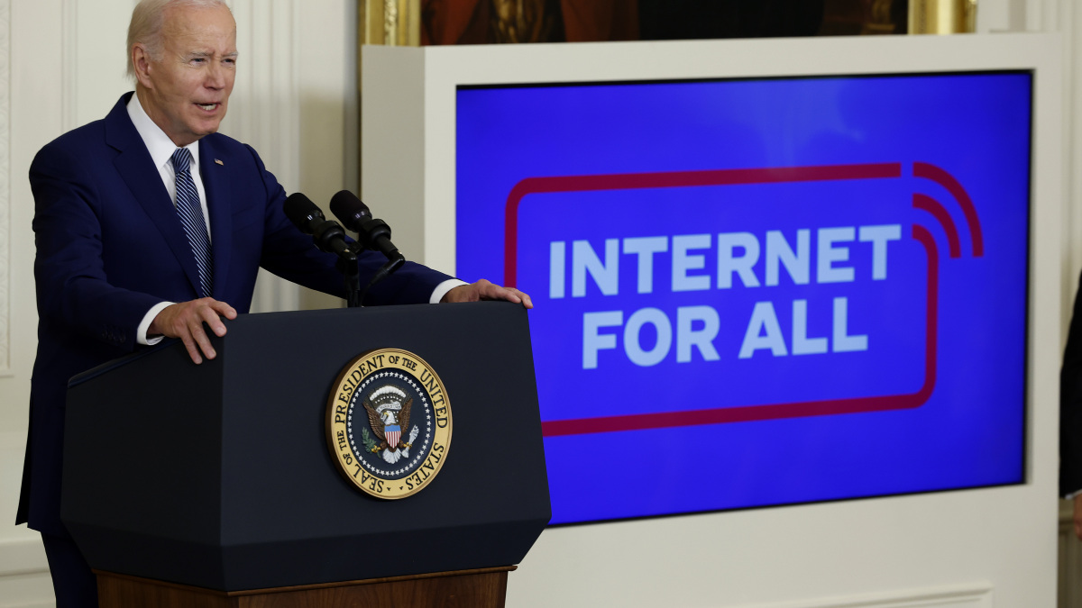 Les États-Unis vont dépenser 42 milliards de dollars pour étendre l'accès Internet haut débit dans le cadre du plan Biden