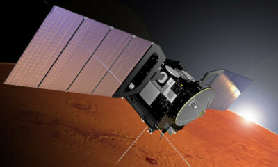 Le vaisseau spatial de Mars regarde en arrière et prend une vue poignante de la Terre