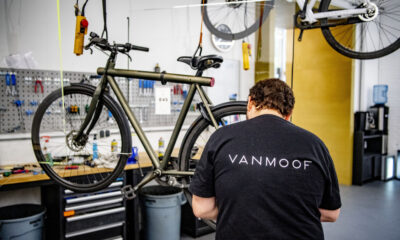 Les vélos électriques VanMoof font faillite alors que l'éclatement de la bulle pandémique de la technologie se poursuit