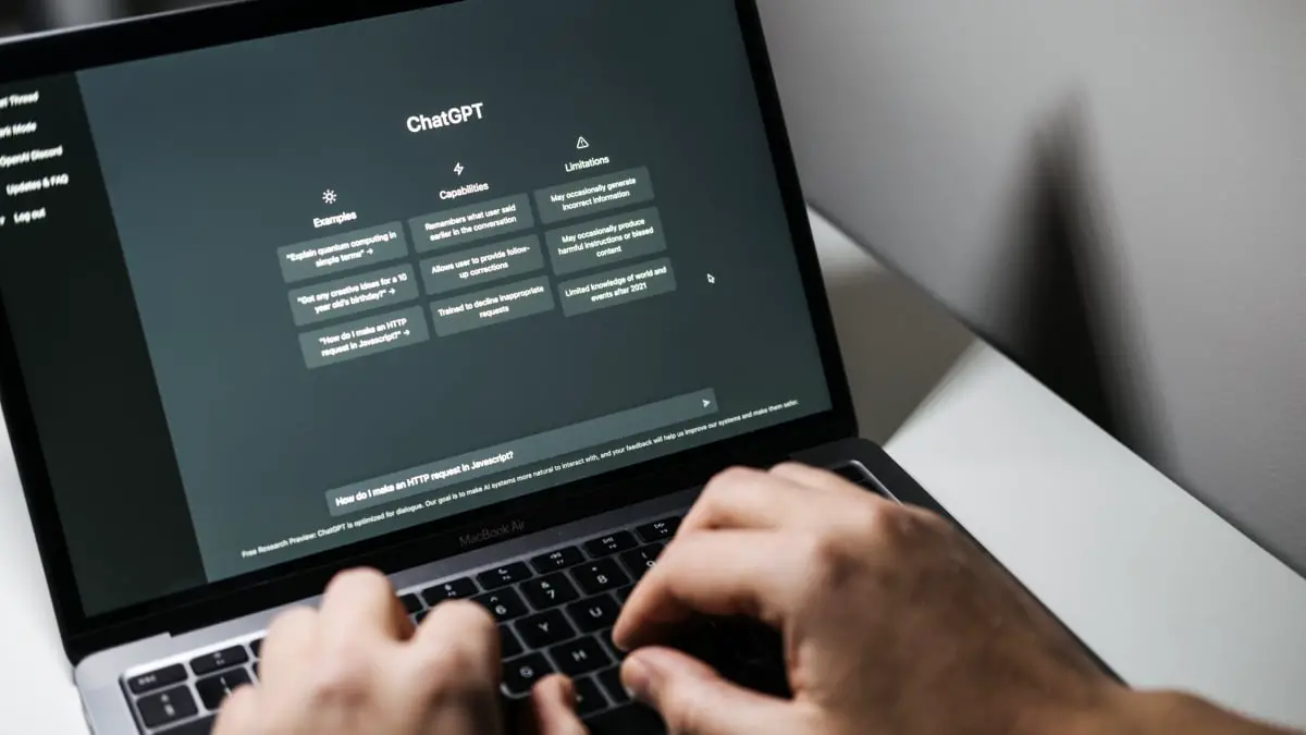 OpenAI étend les "instructions personnalisées" de ChatGPT aux utilisateurs gratuits