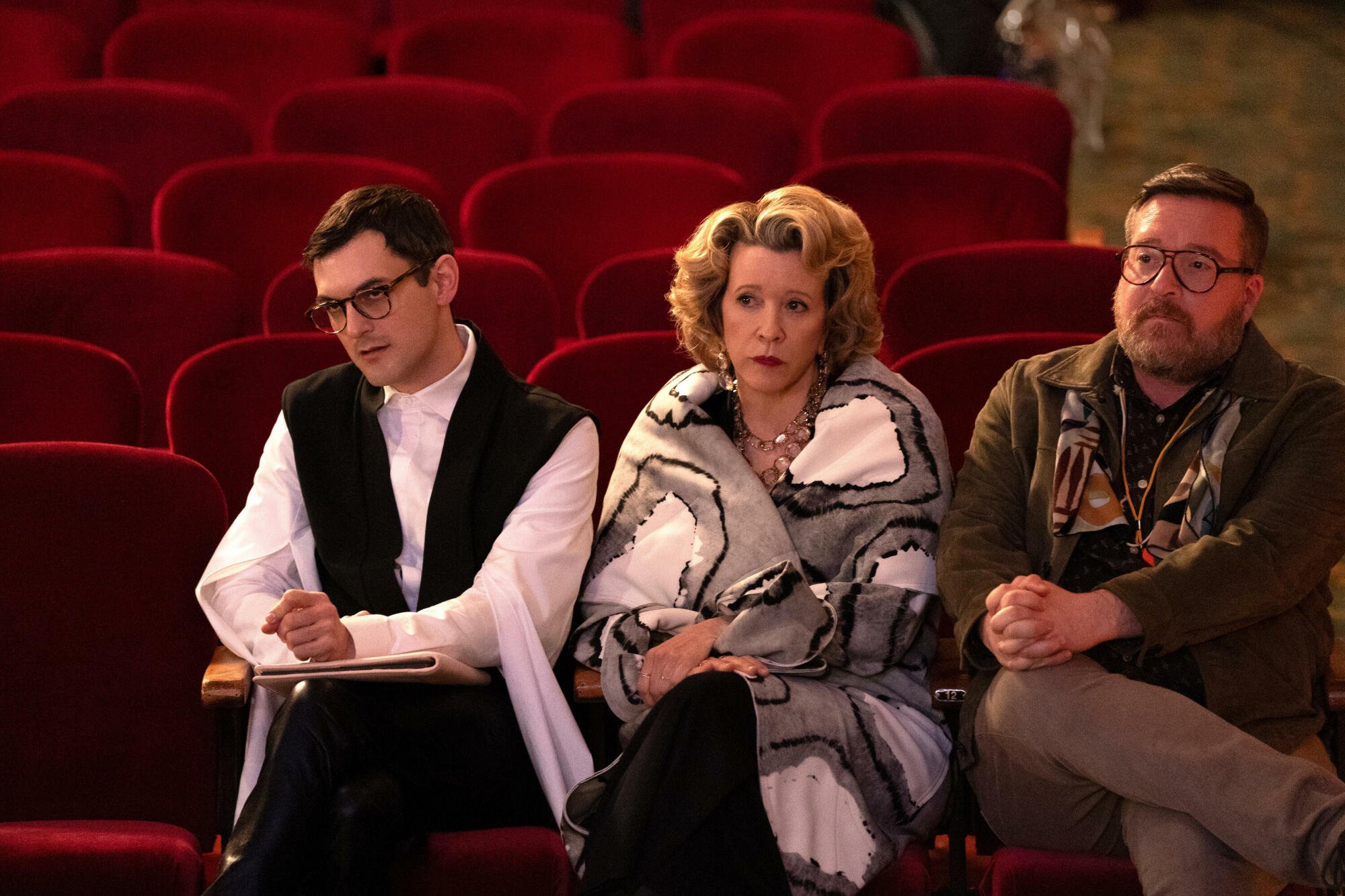 Cliff, Donna et Howard regardent Sitzprobe dans "Only Murders in the Building".