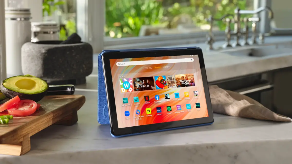 Amazon a discrètement publié une nouvelle tablette Fire HD 10 – et elle coûte 10 $ de moins que l'ancien modèle
