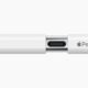 Apple Pencil est officiellement doté de l'USB-C – et il est également dans une position étrange