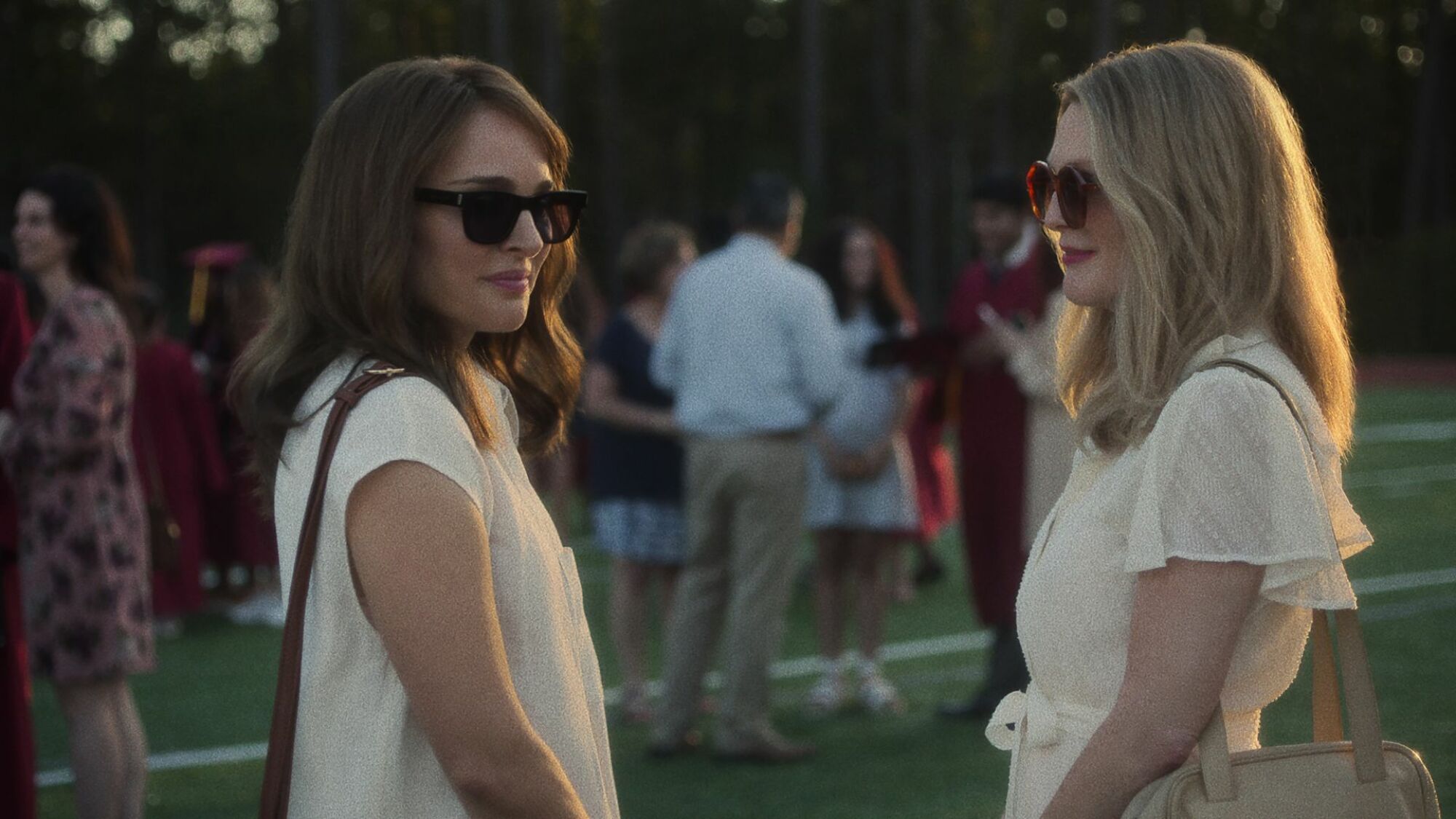 Natalie Portman et Julianne Moore dans "Mai décembre". 