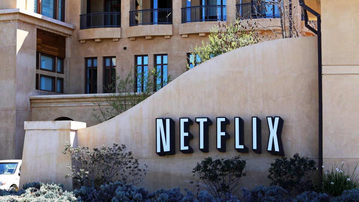 Hausse des prix de Netflix confirmée pour les forfaits basique et premium