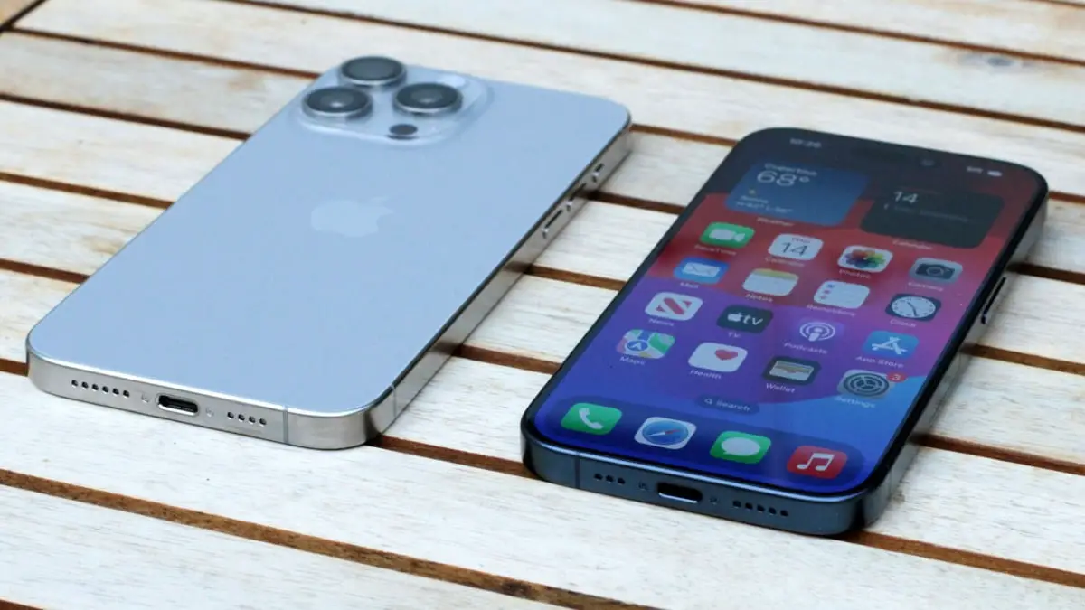 iPhone 15 Pro : certains smartphones sont victimes de burn-in sur l'écran  OLED