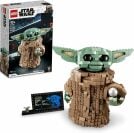 le LEGO Star Wars The Child à côté de son emballage