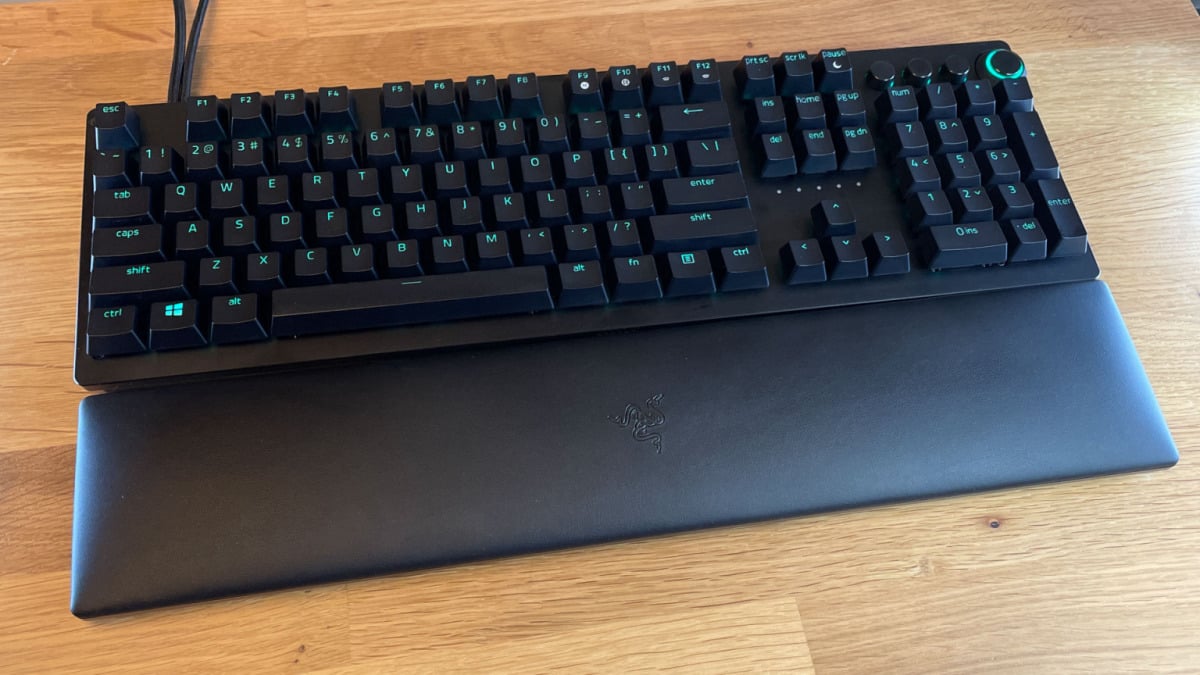 Besoin d'un nouveau clavier de jeu ?  Le Razer Huntsman V2 coûte désormais moins de 50 $